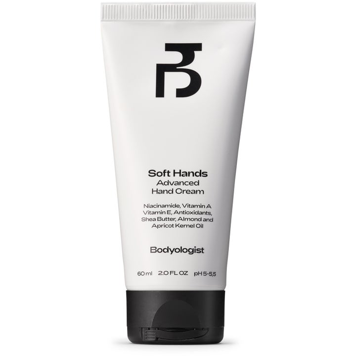 Bodyologist Soft Hands Advanced Hand Cream 60 ml pehmentävä käsivoide valkoinen puristustuubi mustalla korkilla