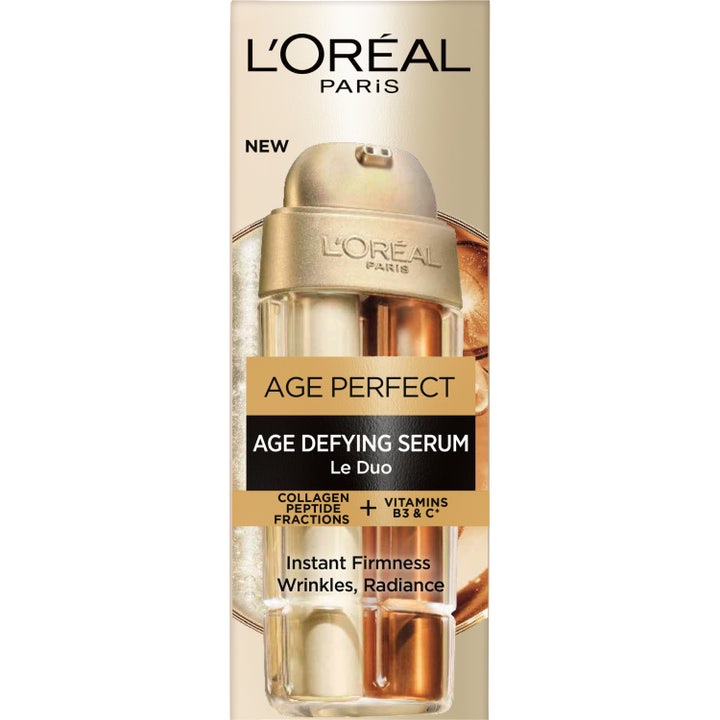 L'Oréal Paris Age Perfect Le Duo 30 ml silottava seerumi ja nainen jolla on heleä iho