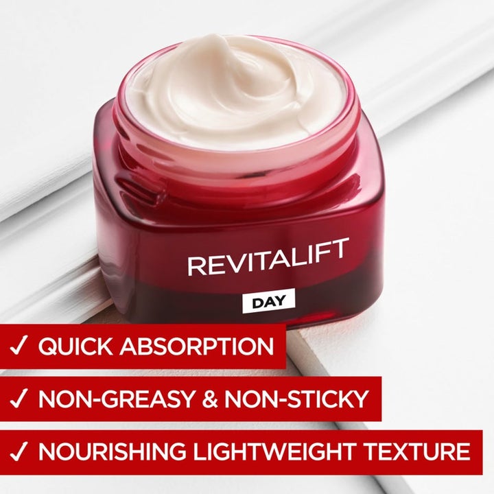 L’Oréal Paris Revitalift Laser 80 ml ihonhoitorutiini silottaa ryppyjä ja kiinteyttää ihoa aamuin ja illoin.