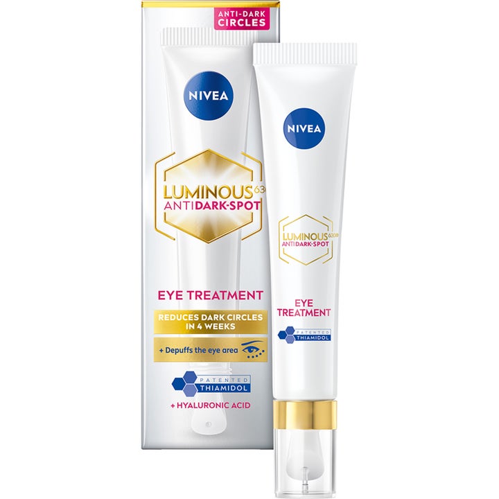 Nivea Luminous 630 Anti-Dark Spot Eye Treatment 15 ml silmänympärysvoide vähentää tummia silmänalusia valkoisessa tuubissa