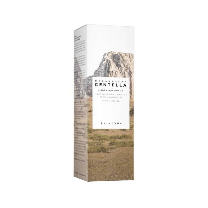 SKIN1004 Madagascar Centella Light Cleansing Oil 200 ml rauhoittava puhdistusöljy valkoisessa maisemakuvioisessa rasiassa