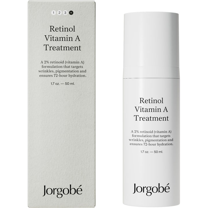 Jorgobé Retinol Vitamin A Treatment 50 ml juonteita silottava seerumi valkoisessa pumppupullossa ja harmaassa rasiassa.