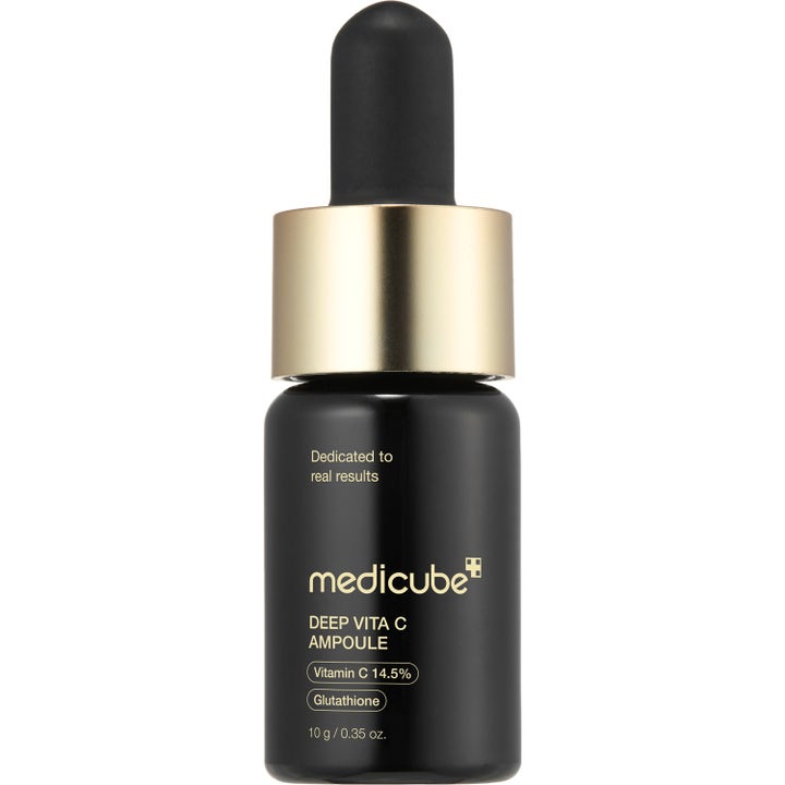 Medicube Deep Vita C Ampoule 2.0 30 g kirkastava C-vitamiini 14.5% seerumi mustassa pullossa kultaisella korkilla