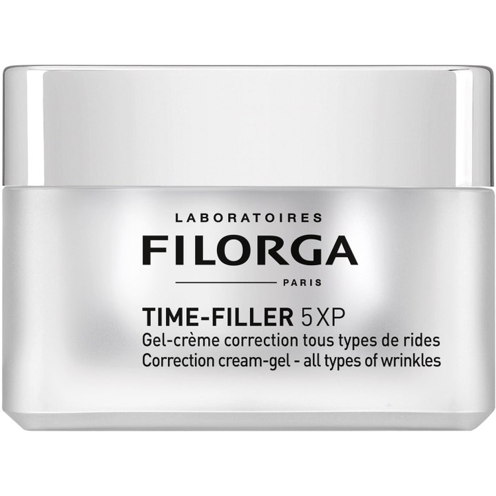 Filorga Time-Filler 5XP ryppyjä silottava korjaava voidegeeli hopeanhohtoisessa neliönmuotoisessa purkissa.