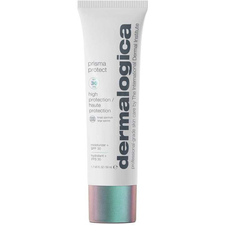 Dermalogica Prisma Protect SPF30 50 ml kosteusvoide valkoisessa tuubissa, jossa on hohtava sateenkaaren sävyinen korkki.