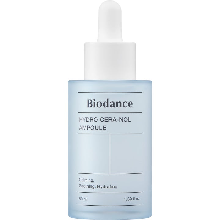 Biodance Hydro Cera-nol Ampoule 50 ml rauhoittava ampulli vaaleansinisessä huurteisessa lasipullossa valkoisella pipetillä