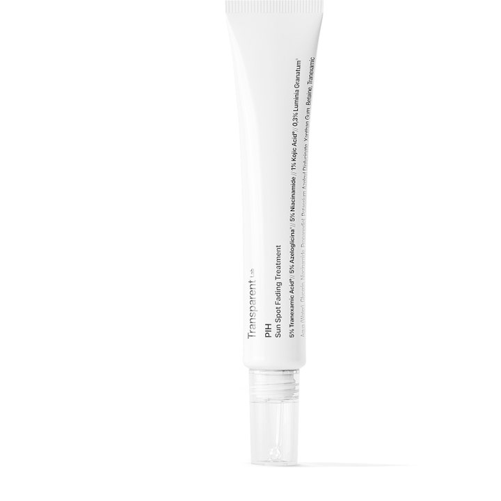 Transparent Lab PIH Sun Spot Fading Treatment 30 ml pigmenttiläiskiä vaalentava voide valkoisessa pumpputuubissa.