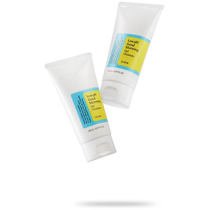 COSRX Low pH Good Morning Gel Cleanser 150 ml hellävarainen kasvojen puhdistusaine kaksi valkoista tuubia keltaisilla etiketeillä.