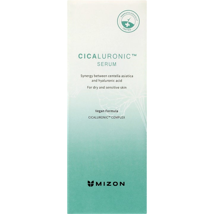 Mizon Cicaluronic Serum 30 ml rauhoittava kasvoseerumi vaaleanvihreässä vegaanisessa ulkopakkauksessa.