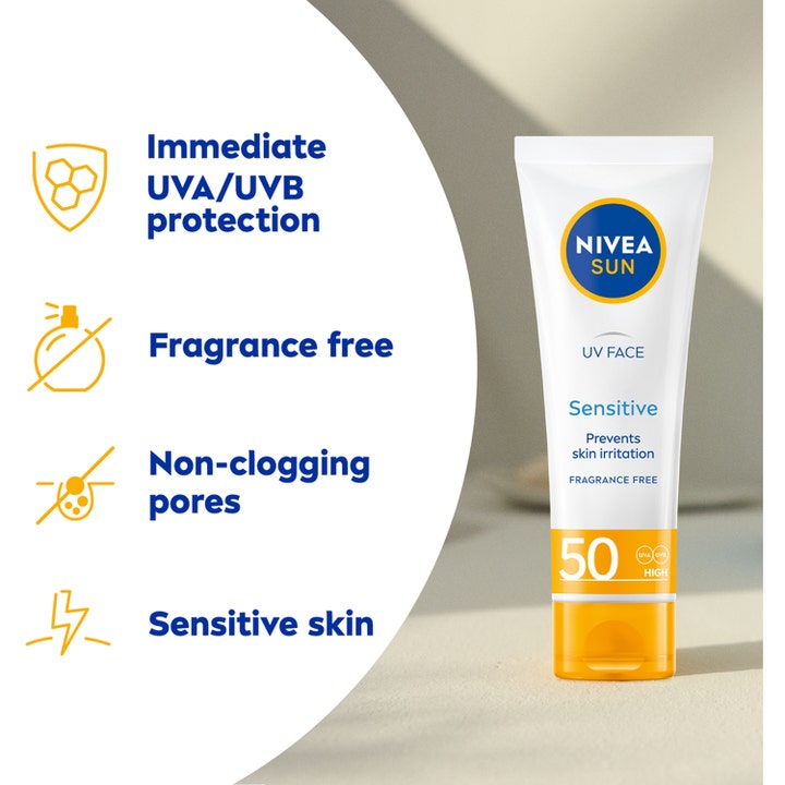 NIVEA UV Face Sensitive 50 ml hajusteeton aurinkovoide kasvoille SPF 50 ehkäisee ihoärsytystä valkoisessa tuubissa.