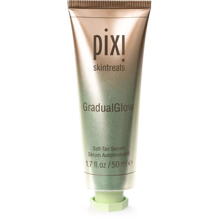 Pixi Gradual Glow 50 ml itseruskettava seerumi antaa hehkua pronssin ja vihreän sävyisessä tuubissa.