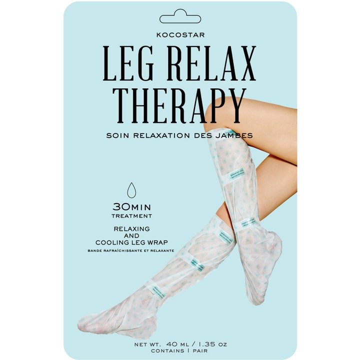 Kocostar Leg Relax Therapy 1 pari rentouttava säärehoito vaaleansinisessä pakkauksessa jossa on pilkulliset kääreet