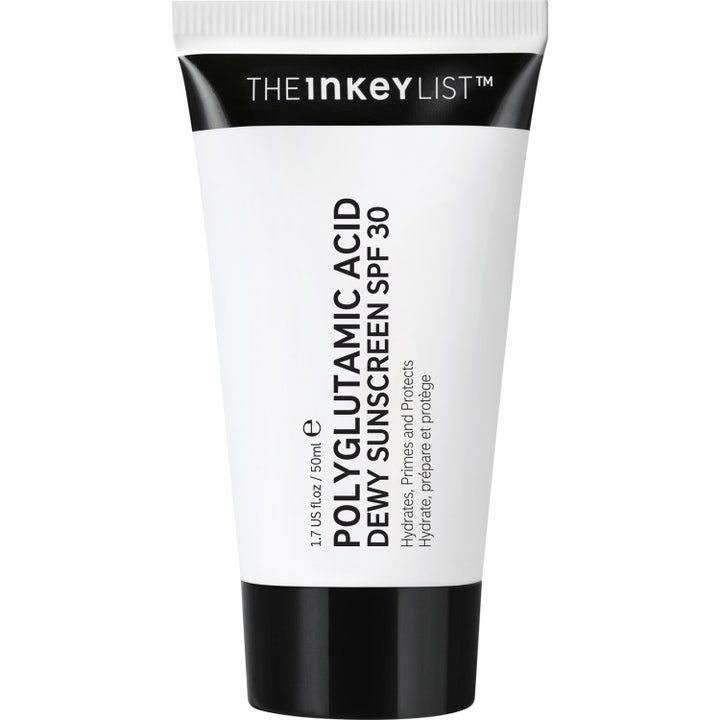 The Inkey List Polyglutamic Acid Dewy Sunscreen SPF 30 50 ml heleyttävä aurinkovoide valkoisessa mustakorkkisessa tuubissa.