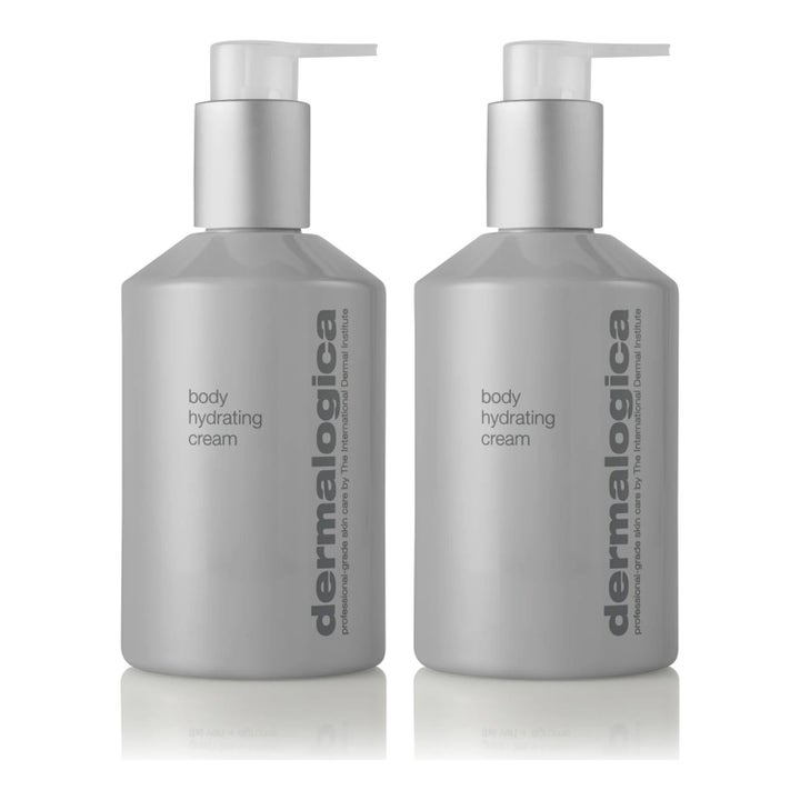 Dermalogica Body Hydrating Cream syväkosteuttava vartalovoide kahdessa harmaassa pumppupullossa pehmentää ihoa.