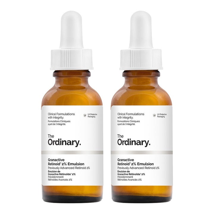The Ordinary Granactive Retinoid 2% Emulsion 2 x 30 ml uudistava seerumi kahdessa ruskeassa lasipullossa valkoisilla pipeteillä