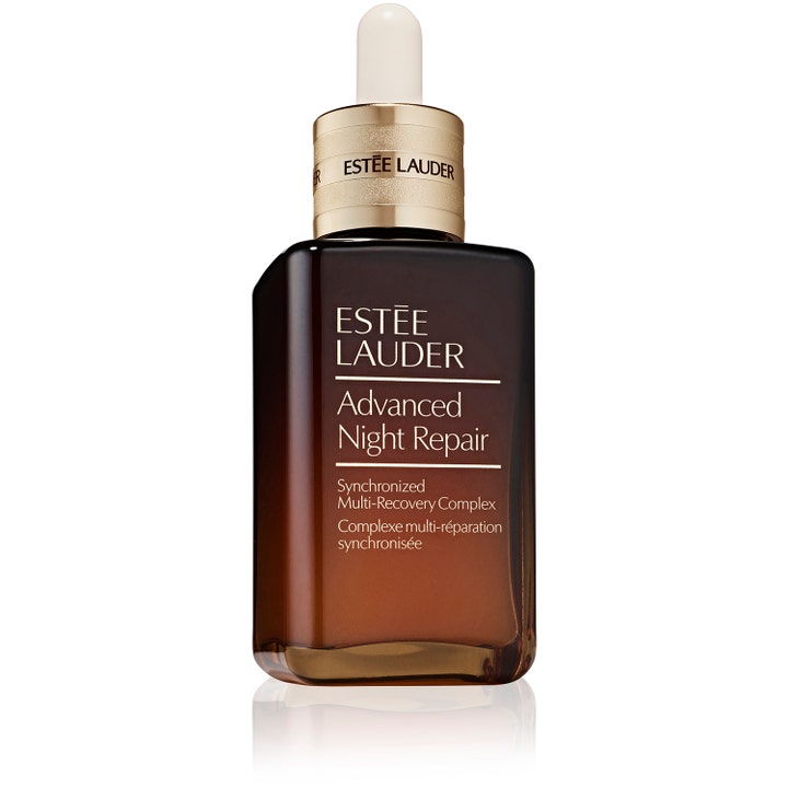 Estée Lauder Advanced Night Repair seerumi ihoa uudistava hoitotuote ruskeassa lasipullossa kullanvärisellä korkilla.