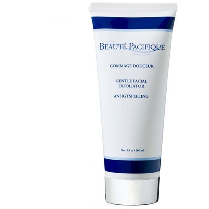 Beauté Pacifique Gentle Facial Exfoliator 100 ml hellävarainen kasvokuorinta valkoisessa tuubissa sinisin raidoin