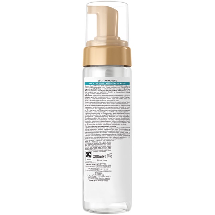 Garnier Ambre Solaire Natural Bronzer 200 ml itseruskettava vaahto läpinäkyvässä pullossa, jossa on tuoteseloste.