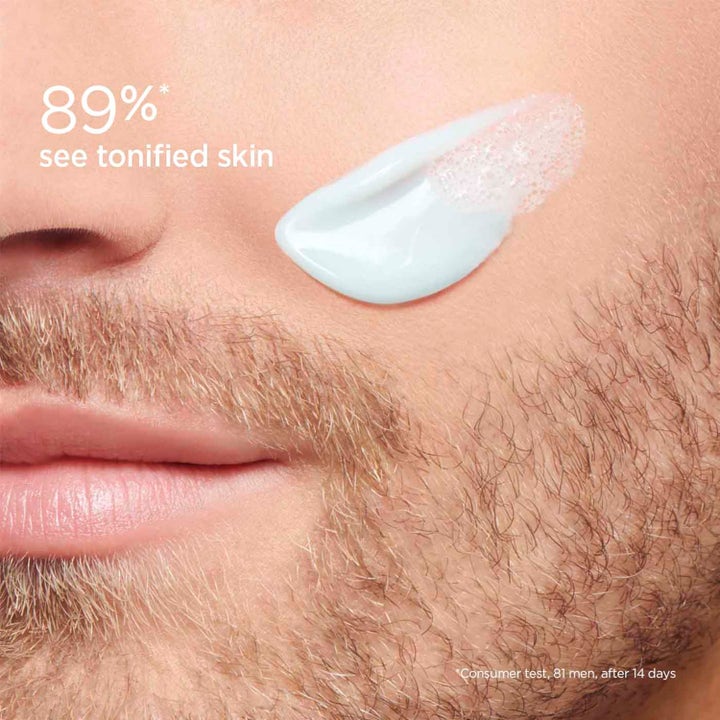 Clarins Clarins Men Energizing Gel 50 ml virkistävä kasvogeeli, sininen koostumus iholla ja teksti 89% see tonified skin.