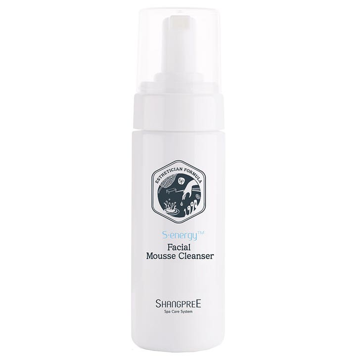 Shangpree S-energy Facial Mousse Cleanser puhdistusvaahto kirkastaa ihoa valkoisessa pumppupullossa kirkkaalla korkilla.