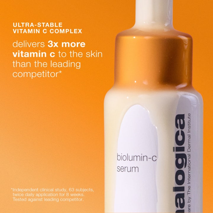 Dermalogica AGE smart Biolumin-C Serum 59 ml kirkastava C-vitamiiniseerumi valkoisessa oranssikauluksisessa pullossa.