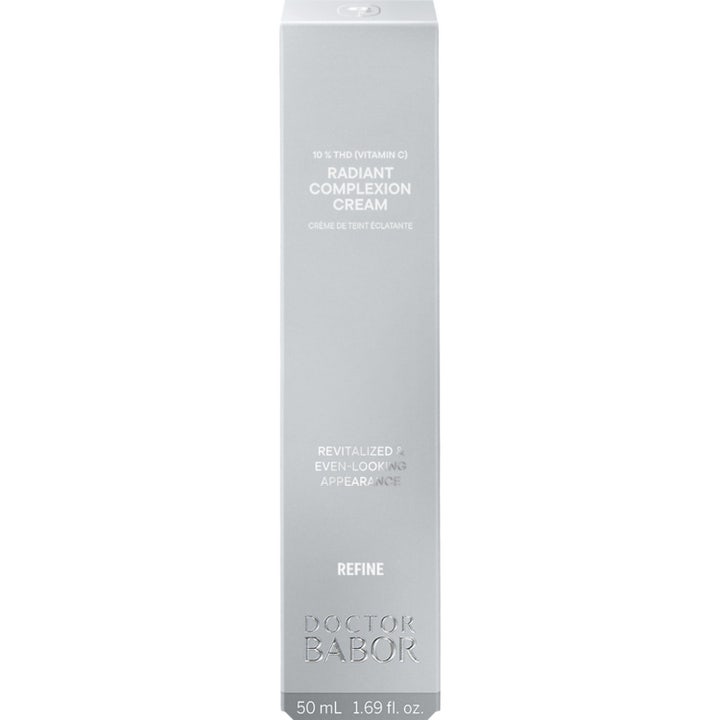 Babor DOC Radiant Complexion Cream 50 ml kirkastava kasvovoide hopeanharmaassa pahvipakkauksessa.