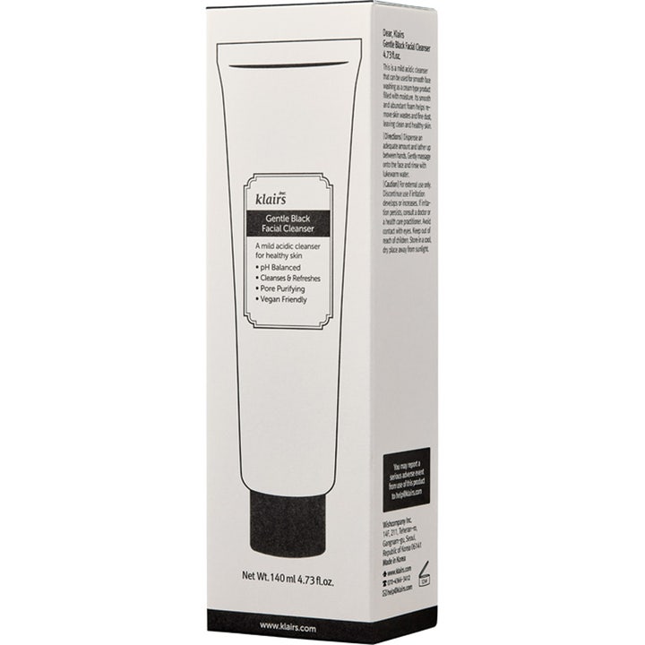 Klairs Gentle Black Facial Cleanser 140 ml vegaaninen puhdistusaine valkoisessa pahvipakkauksessa puhdistaa ihohuokoset