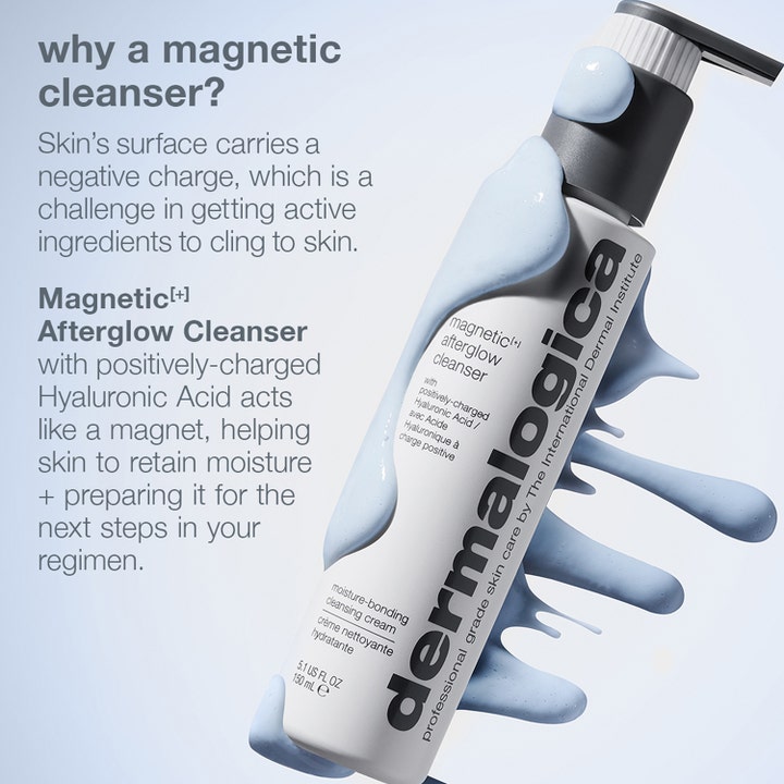 Dermalogica Magnetic Afterglow Cleanser 295 ml kosteuttava puhdistusvoide valkoisessa pullossa sinisellä tekstuurilla.