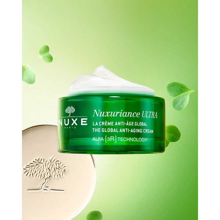 Nuxe Nuxuriance ULTRA 50 ml anti-age päivävoide vihreässä lasipurkissa, jossa on täyteläinen valkoinen koostumus.