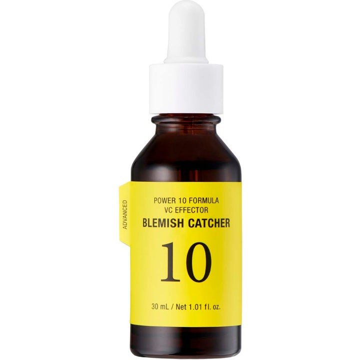 It'S SKIN Power 10 Formula VC Effector Blemish Catcher 30 ml kirkastava seerumi ruskeassa lasipullossa keltaisella etiketillä.