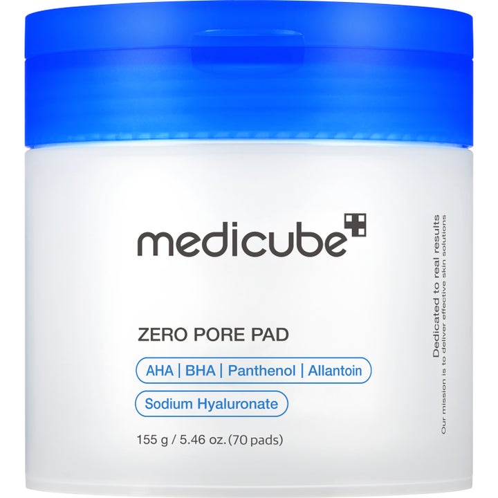 Medicube Zero Pore Pad 70 kpl kuorivat kasvopuhdistuslaput ihohuokosille valkoisessa purkissa sinisellä kannella
