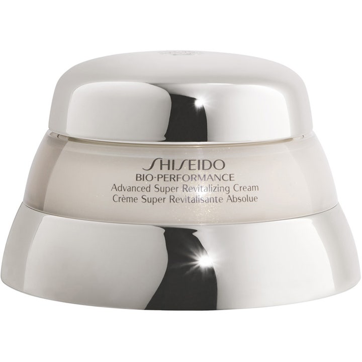 Shiseido Bio-Performance Advanced Super Revitalizing Cream elvyttävä kasvovoide tyylikkäässä hopeisessa purkissa.