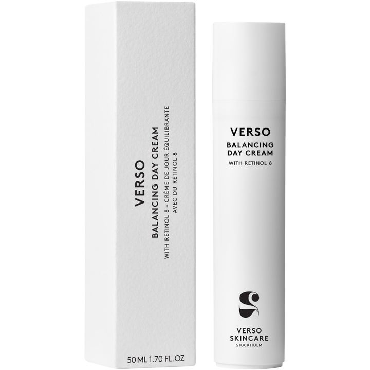 Verso N°2 Balancing Day Cream 50 ml tasapainottava retinoli-päivävoide valkoisessa pumppupullossa ja pakkauksessa