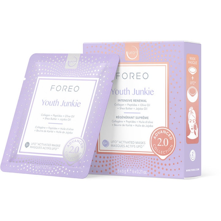Foreo Youth Junkie 6x6g uudistava kasvonaamio lila pakkaus ja pussi joissa on vaalea pistekuvio
