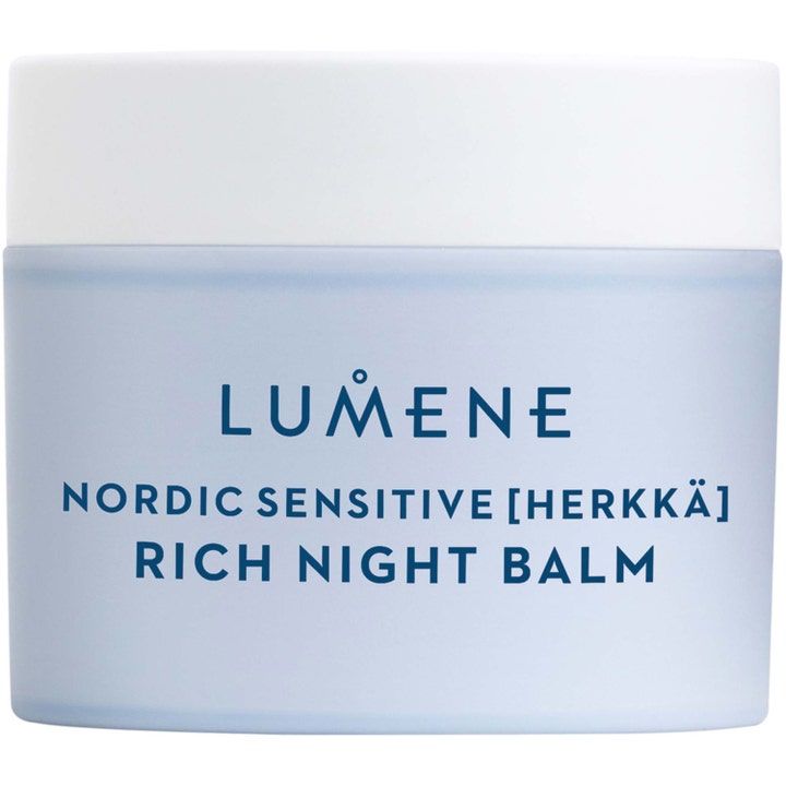 Lumene Nordic Sensitive Herkkä Rich Night Balm rauhoittava yövoide herkälle iholle vaaleansinisessä lasipurkissa.