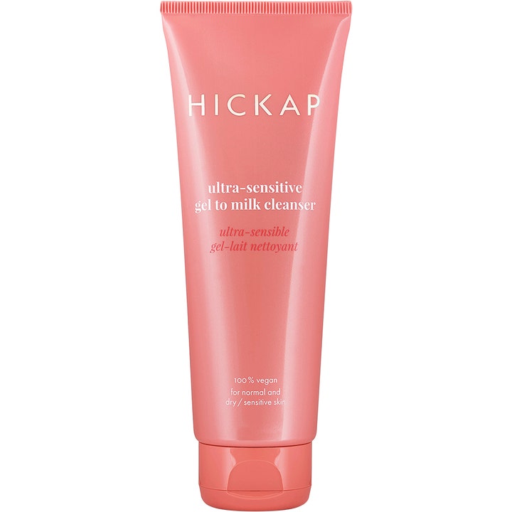 Hickap Ultra-Sensitive Gel to Milk Cleanser 125 ml puhdistusgeeli persikanvärisessä tuubissa rauhoittaa ihoa.