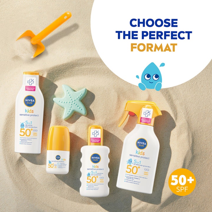 NIVEA Sun Kids Protect & Sensitive SPF50+ aurinkosuojat herkälle iholle hiekalla leikkiharavan ja meritähden kera