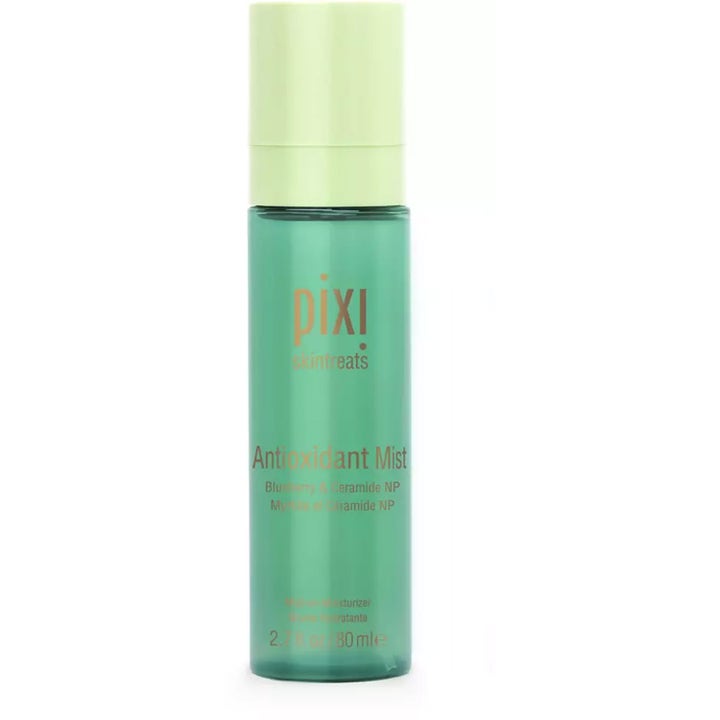 Pixi Skintreats Antioxidant Mist 80 ml suojaava kasvosuihke vihreässä pullossa jossa on vaaleanvihreä korkki.