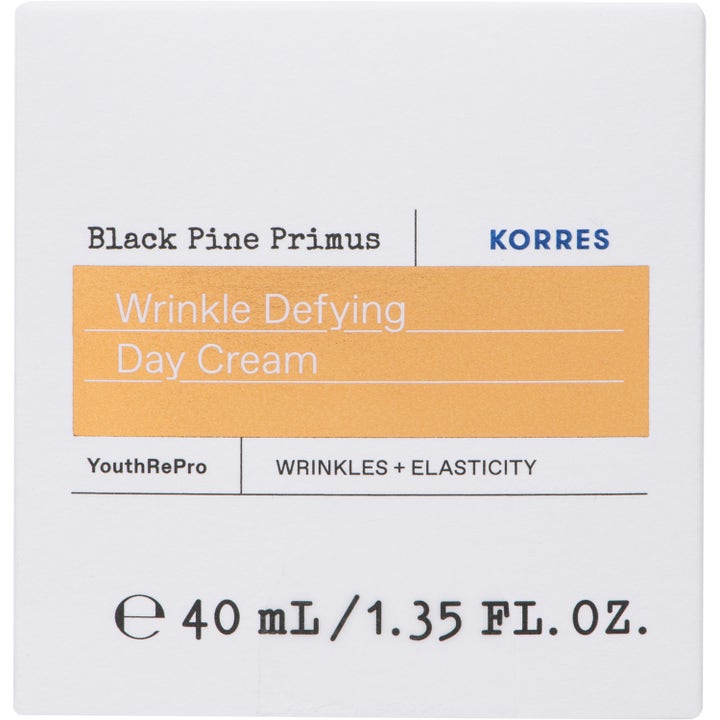 Korres Black Pine Primus 40 ml silottava päivävoide valkoisessa ulkopakkauksessa jossa on oranssi tekstikenttä