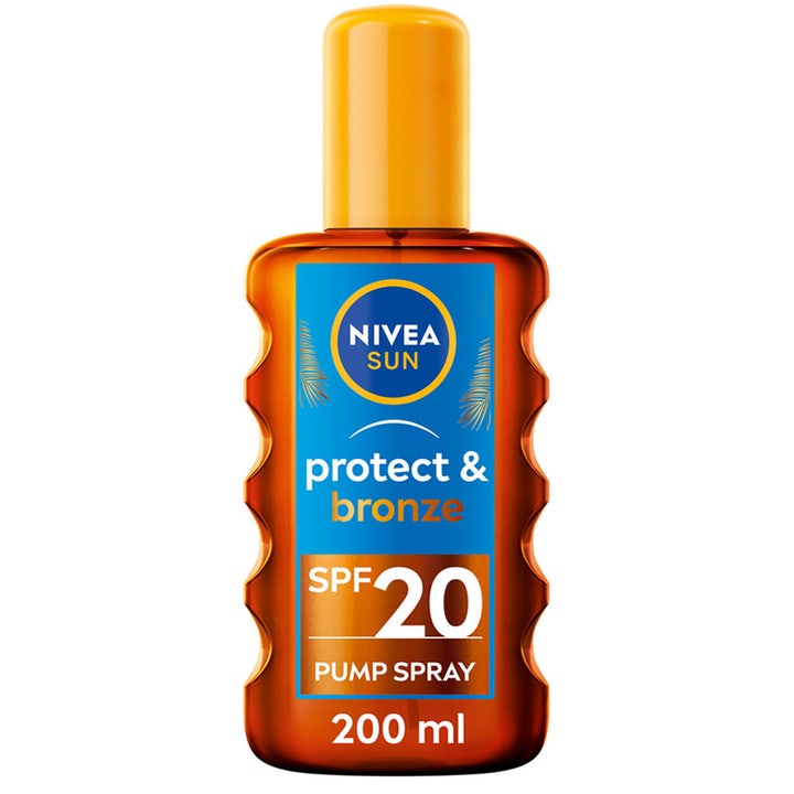 Nivea Sun Protect & Bronze 200 ml aurinkosuihke SPF 20 edistää rusketusta ruskeassa aaltoilevassa muovipullossa.
