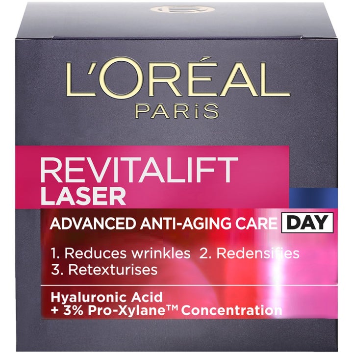 L'Oréal Paris Revitalift Laser 80 ml ihonhoitosetti sisältää punaisen päivävoiteen ja sinisen retinoliyöseerumin.