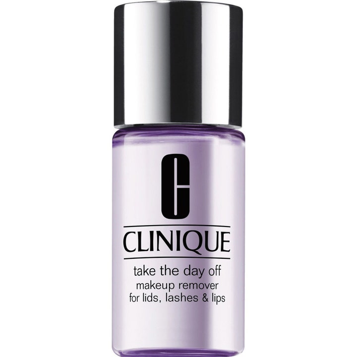 Clinique Take The Day Off Makeup Remover 50 ml hellävarainen meikinpoistoaine lila neste kirkkaassa pullossa hopeakorkilla.
