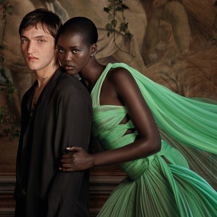 Valentino Born In Roma Uomo Green Stravaganza EdT 50 ml miesten tuoksu ja Born in Roma -tuoksusarjan vertailu
