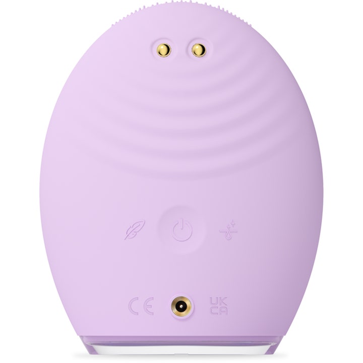 FOREO LUNA 4 plus Sensitive Skin 1 kpl lila kasvojenpuhdistuslaite takaa kuvattuna, aaltomaiset harjanteet.