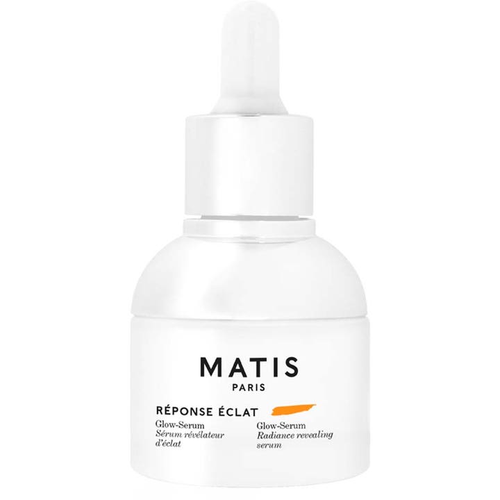 Matis Réponse Éclat Glow-Serum heleyttävä seerumi valkoisessa mattapintaisessa lasipullossa jossa on pipetti