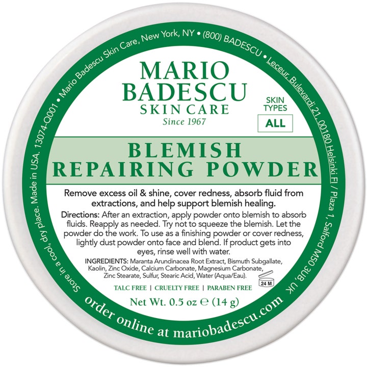 Mario Badescu Blemish Repairing Powder 14 g epäpuhtauksia hoitava puuteri valkoisessa purkissa vihreällä tekstillä