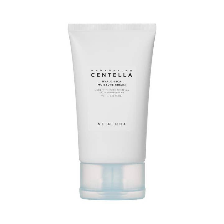 Skin1004 Madagascar Centella Hyalu-Cica Moisture Cream 75 ml kosteuttava kasvovoide valkoisessa tuubissa vaaleansinisellä korkilla