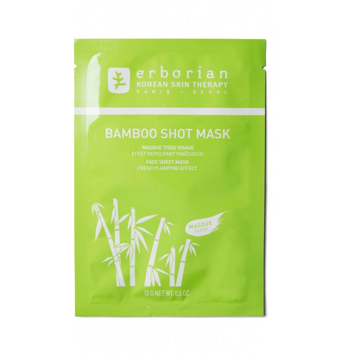 Erborian Bamboo Shot Mask 15 g kosteuttava kangasnaamio kirkkaanvihreässä pakkauksessa jossa on bambukuvioita.