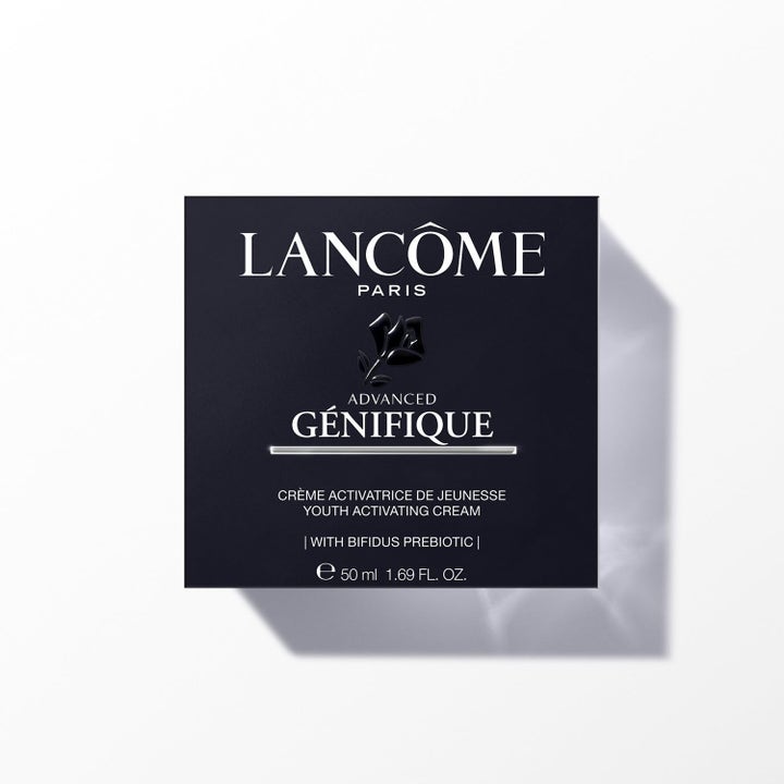 Lancôme Advanced Génifique 50 ml nuorekkuutta aktivoiva kasvovoide mustassa tyylikkäässä pahvipakkauksessa