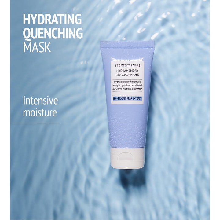 Comfort Zone Hydramemory Hydra Plump Mask 60 ml kosteuttava kasvonaamio vaaleanvioletissa tuubissa veden yllä.